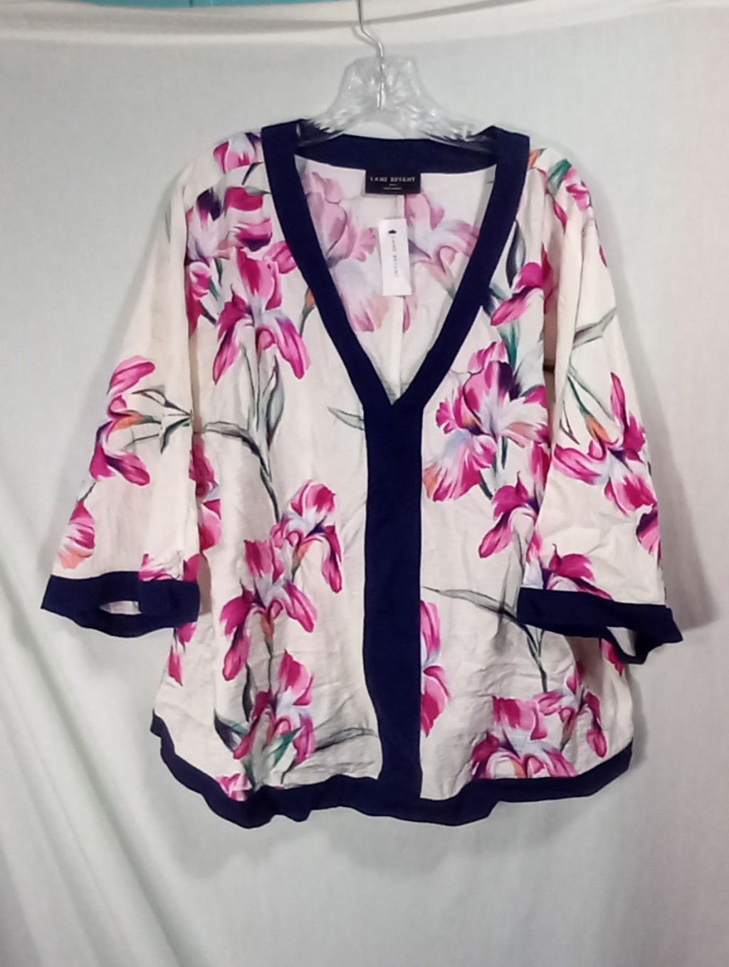 Lane White Floral Navy Trim Mid Sleeve Top Size 18/20 Nwt